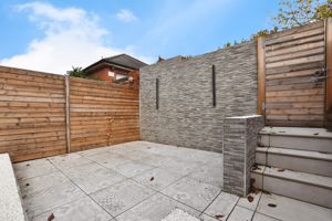 Photo 16- click for photo gallery